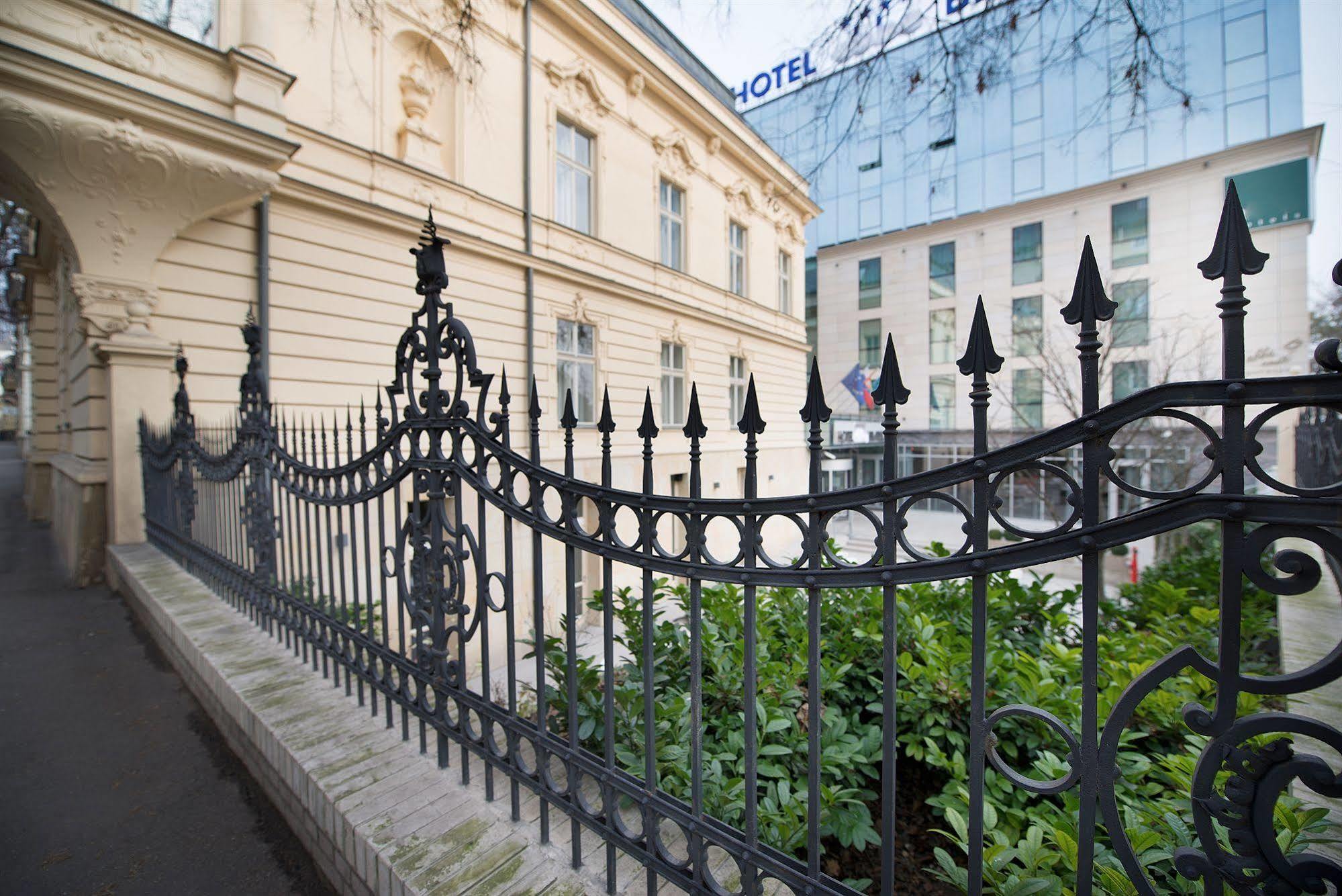 Wilson Palace By Loft Bratislava Exterior foto